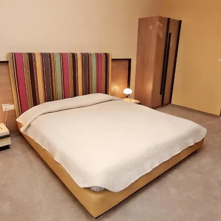 Berkut Hotel 4*